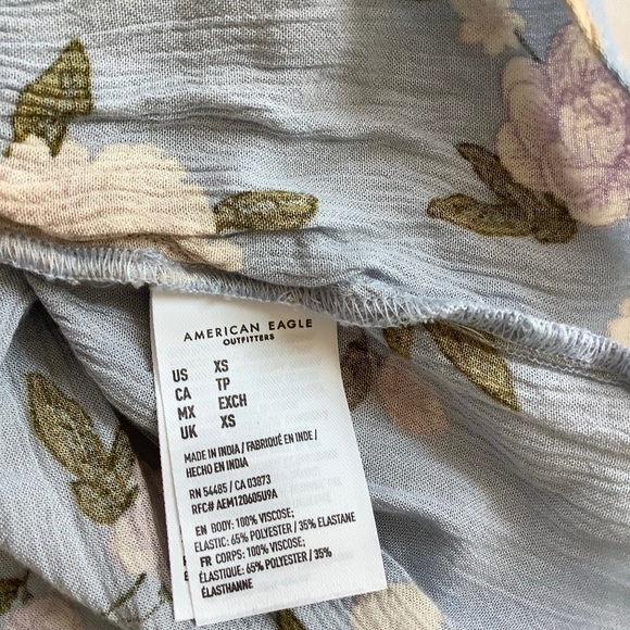 American Eagle Tank Womens XS Blue Crop Pleated Bottom Floral Print Viscose - Picture 4 of 6